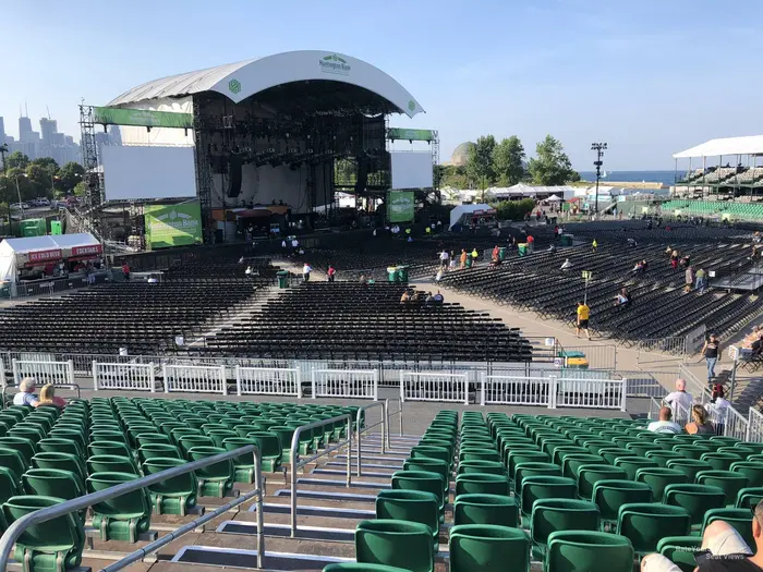 huntington bank pavilion at northerly island